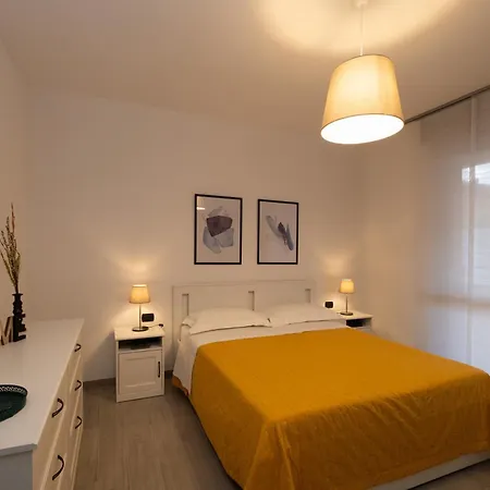 Bilocale A Lainhouse Apartment Lainate